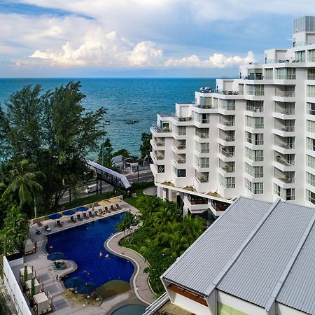 Doubletree Resort By Hilton Hotel Penang Бату-Ферринги Экстерьер фото